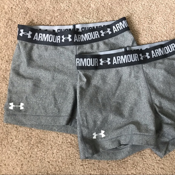 Women’s small under armor compression short - Picture 1 of 1